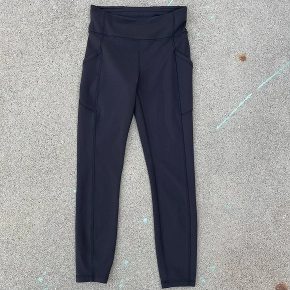 Lululemon Invigorate High-Rise Tight 25" size 6 preloved activewear gym workout - Picture 6 of 7